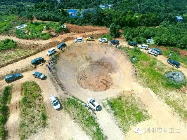 赛车越野拉力赛破解版_越野赛车_赛车越野竞技